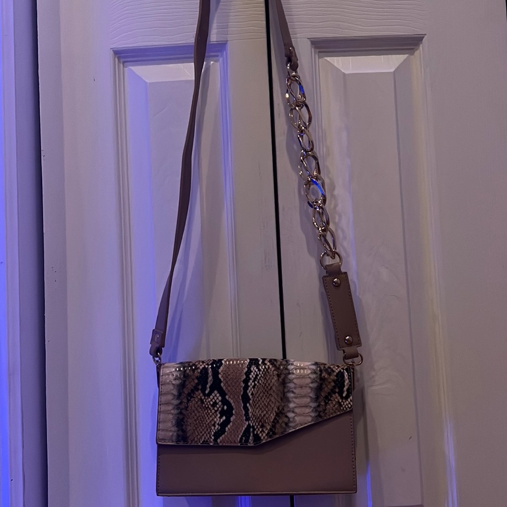 Crossbody bag